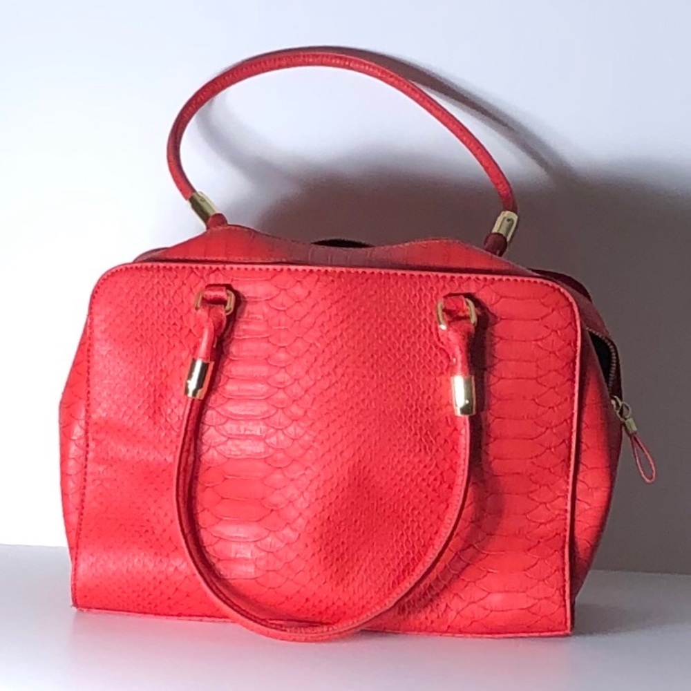 Olivia + Joy New York Red & Gold Purse - Picture 2 of 14
